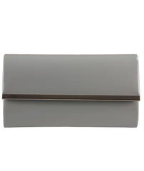 Plate Detail Patent Clutch - Bella