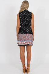 Black Print Sleeveless Shirt - Britanny