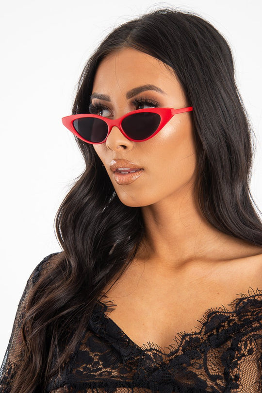 Red Tinted Lens Mini Cat Eye Sunglasses - Ezrie