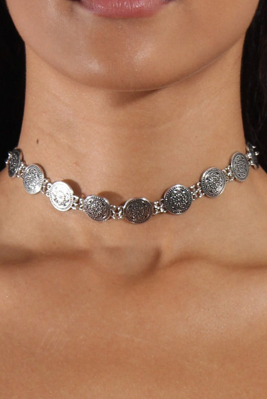 Silver Medallion Chain Choker - Fortuna