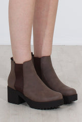Zohey Brown Ankle Boots