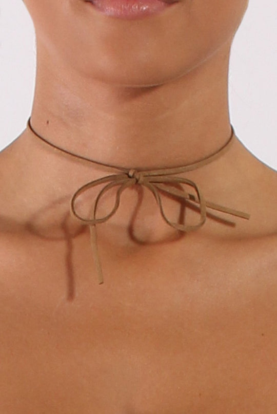 Camel Suede Tie Choker - Putri